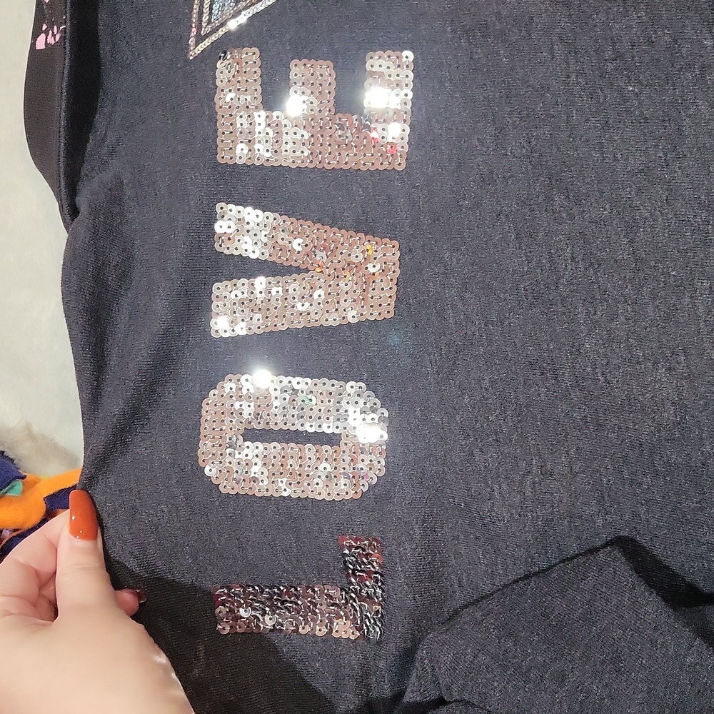 Victoria's Secret PINK Sweatshirt - Picture 12 of 14